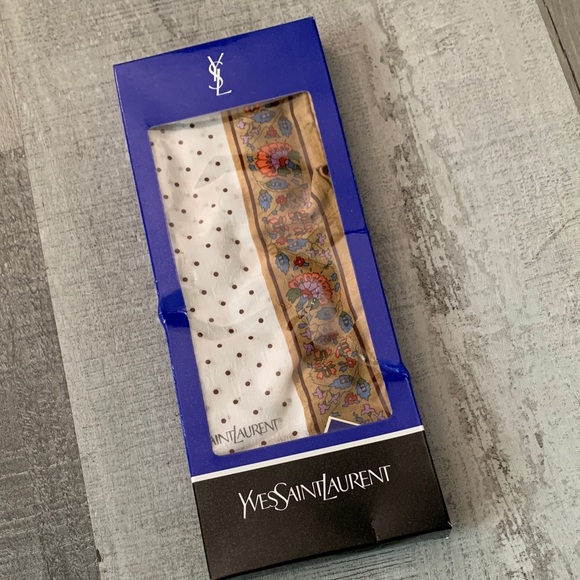 YSL Yves Saint Laurent White and Gold Pocket Square Neck Scarf - Picture 1 of 10